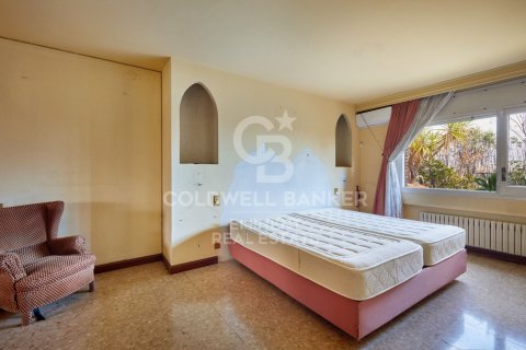 Takvåning till salu i Barcelona, Spanien 4 sovrum, 188 kvm. Nr. 157708 - foto 22