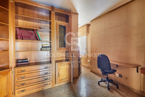 Продажа пентхауса в Барселона, Испания 4 спальни, 188м2 №157708 - фото 15