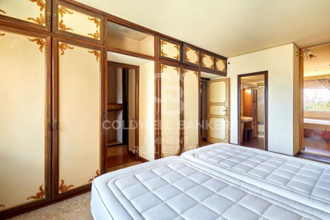 Продажа пентхауса в Барселона, Испания 4 спальни, 188м2 №157708 - фото 28