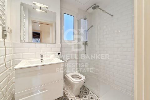 Huoneisto myytävänä Barcelona, Espanja, 1 makuuhuone, 64 m2 No. 157706 - kuva 18