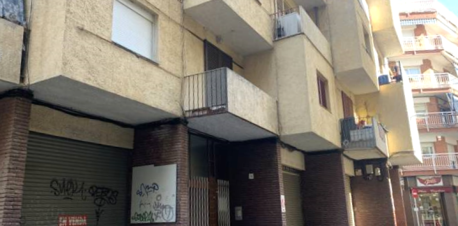 Apartamento en Calella, Barcelona, España 3 dormitorios, 89 m2 No. 191487