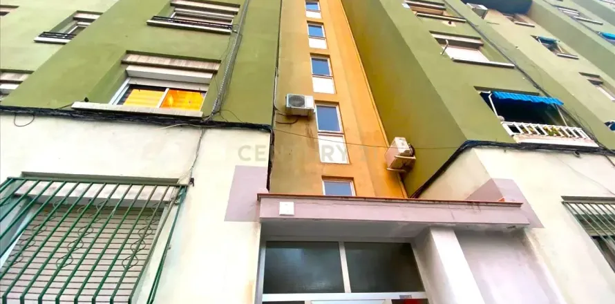 House à Sabadell, Barcelona, Espagne 4 chambres, 87 m2 No. 191491