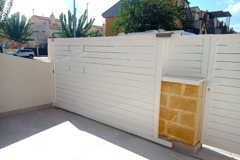 Villetta a schiera in vendita a Pilar de la Horadada, Alicante, Spagna 2 camere da letto, 65 mq. N° 140125 - foto 14