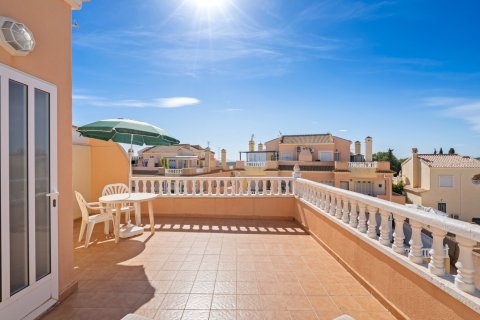 Casa adosada en venta en Alicante, España 3 dormitorios, 78 m2 No. 140125 - foto 23