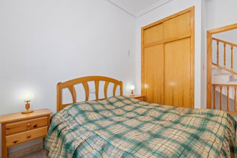 Casa adosada en venta en Alicante, España 3 dormitorios, 78 m2 No. 140125 - foto 11