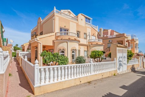 Casa adosada en venta en Alicante, España 3 dormitorios, 78 m2 No. 140125 - foto 1