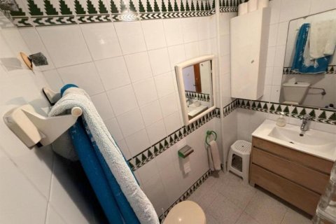 Apartment for sale in Torrevieja, Alicante, Spain 3 bedrooms, 90 sq.m. No. 140119 - photo 7