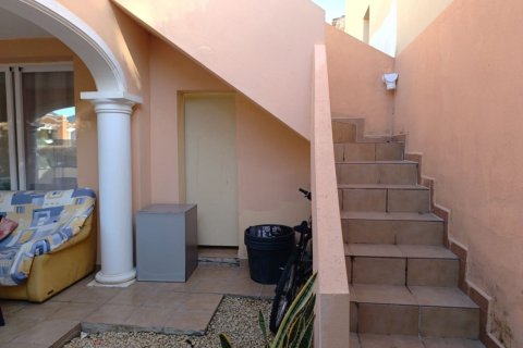 Villa till salu i Calpe, Alicante, Spanien 2 sovrum, 90 kvm. Nr. 180287 - foto 4
