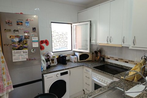 Villa till salu i Calpe, Alicante, Spanien 2 sovrum, 90 kvm. Nr. 180287 - foto 12