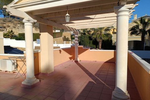 Villa till salu i Calpe, Alicante, Spanien 2 sovrum, 90 kvm. Nr. 180287 - foto 5