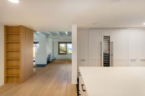 House for sale in Cabrera de Mar, Barcelona, Spain 6 bedrooms, 698 sq.m. No. 177831 - photo 27