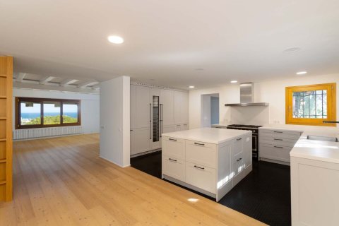 House for sale in Cabrera de Mar, Barcelona, Spain 6 bedrooms, 698 sq.m. No. 177831 - photo 24