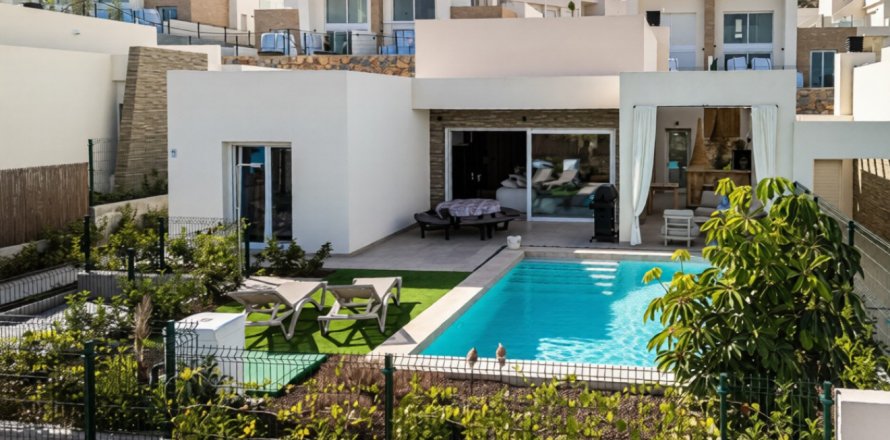 Villa in Alicante, Spanien 3 Schlafzimmer, Nr. 177828