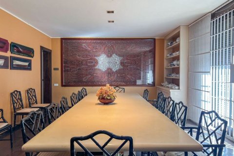 House for sale in Sant Andreu de Llavaneres, Barcelona, Spain 6 bedrooms, 800 sq.m. No. 177833 - photo 19