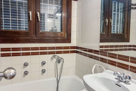 House for sale in Sant Andreu de Llavaneres, Barcelona, Spain 6 bedrooms, 800 sq.m. No. 177833 - photo 28