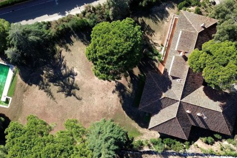 House for sale in Sant Andreu de Llavaneres, Barcelona, Spain 6 bedrooms, 800 sq.m. No. 177833 - photo 3