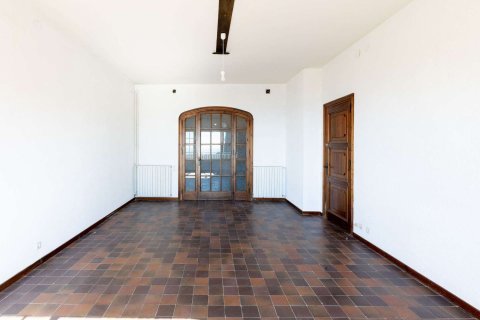 House for sale in Barcelona, Spain 10 bedrooms, 581 sq.m. No. 177832 - photo 26
