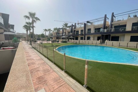 Apartment for sale in Torre de la Horadada, Alicante, Spain 2 bedrooms,  No. 194913 - photo 3