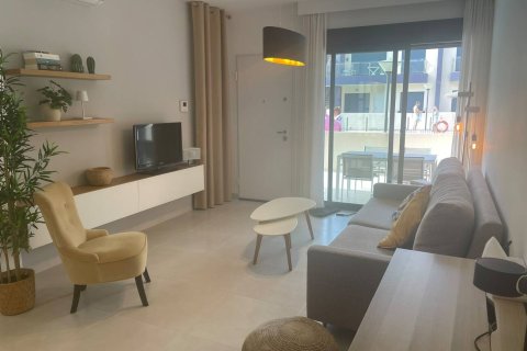 Apartment for sale in Torre de la Horadada, Alicante, Spain 2 bedrooms,  No. 194913 - photo 9
