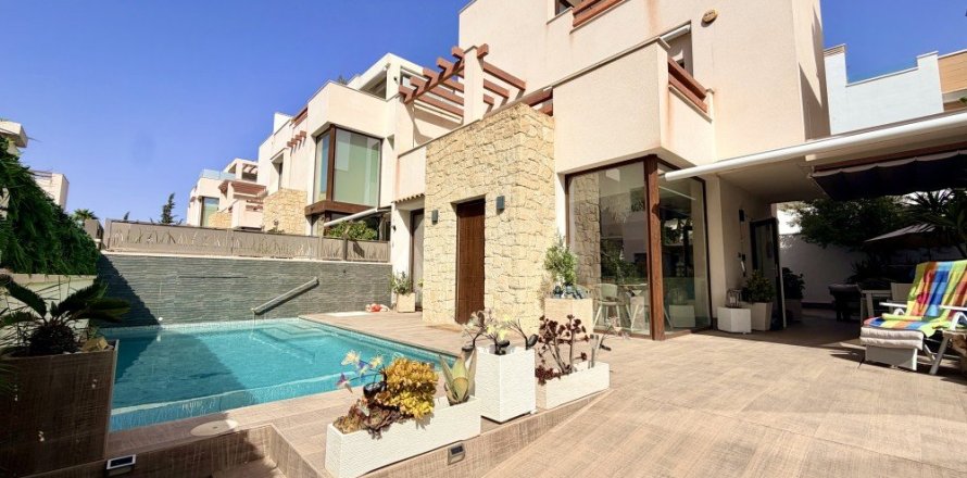 Townhouse in Ciudad Quesada, Alicante, Spain 3 bedrooms, 156 sq.m. No. 194915