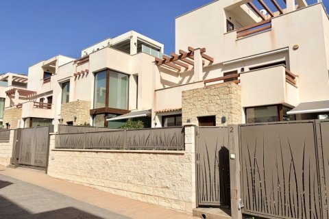 Townhouse for sale in Ciudad Quesada, Alicante, Spain 3 bedrooms, 156 sq.m. No. 194915 - photo 2