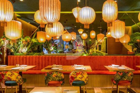 Cafe / restaurant à Barcelona, Espagne 400 m2 No. 151943