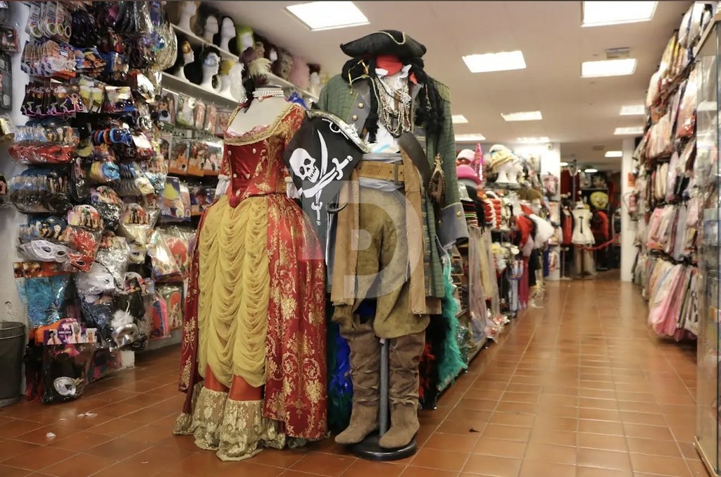 Tienda al por menor en L'Eixample, Barcelona, España 418 m2 No. 151942