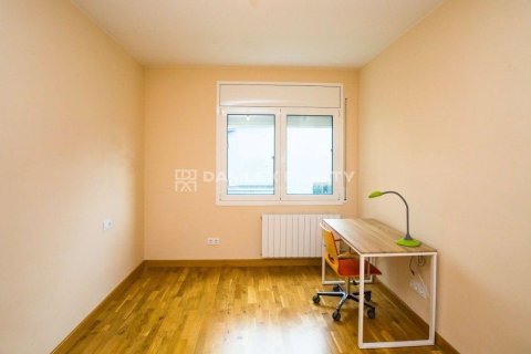 Dom w Platja D'aro, Girona, Hiszpania 5 sypialni, 236 mkw. nr 176953 – zdjęcie 25
