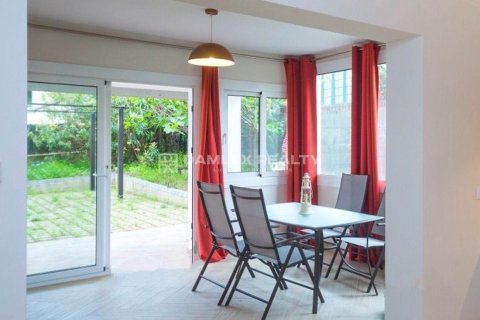 Dom w Platja D'aro, Girona, Hiszpania 5 sypialni, 236 mkw. nr 176953 – zdjęcie 9