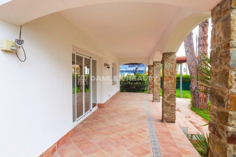 Dom w Platja D'aro, Girona, Hiszpania 5 sypialni, 236 mkw. nr 176953 – zdjęcie 15