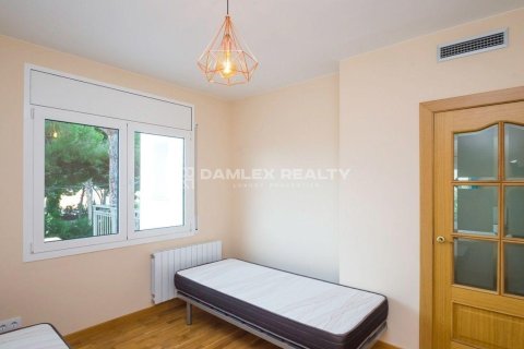 Dom w Platja D'aro, Girona, Hiszpania 5 sypialni, 236 mkw. nr 176953 – zdjęcie 27