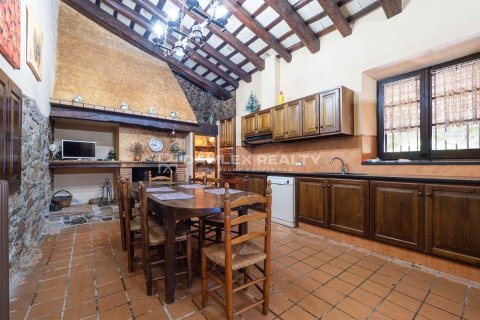 Dom w Girona, Hiszpania 7 sypialni, 983 mkw. nr 176951 – zdjęcie 22