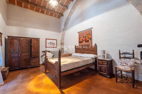 Dom w Girona, Hiszpania 7 sypialni, 983 mkw. nr 176951 – zdjęcie 29