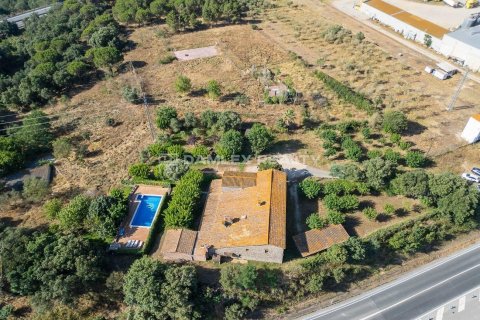 Dom w Girona, Hiszpania 7 sypialni, 983 mkw. nr 176951 – zdjęcie 7