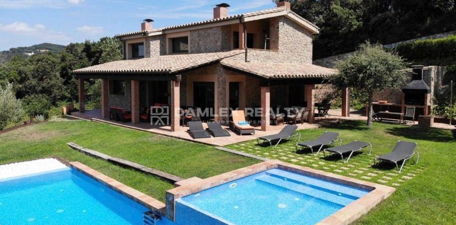 Dom w Santa Cristina d'Aro, Girona, Hiszpania 5 sypialni, 316 mkw. nr 176950