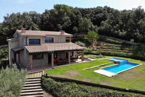 Dom w Santa Cristina d'Aro, Girona, Hiszpania 5 sypialni, 316 mkw. nr 176950 – zdjęcie 2