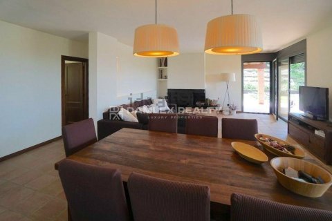 Dom w Santa Cristina d'Aro, Girona, Hiszpania 5 sypialni, 316 mkw. nr 176950 – zdjęcie 13