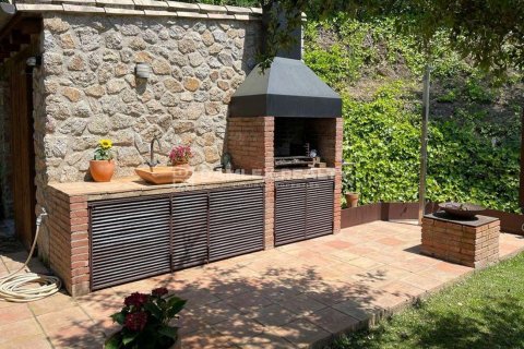 Dom w Santa Cristina d'Aro, Girona, Hiszpania 5 sypialni, 316 mkw. nr 176950 – zdjęcie 8