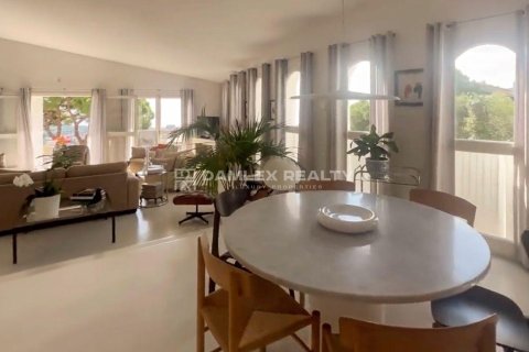 Dom w Platja D'aro, Girona, Hiszpania 6 sypialni, 421 mkw. nr 176954 – zdjęcie 12