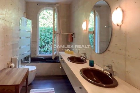 Dom w Platja D'aro, Girona, Hiszpania 6 sypialni, 421 mkw. nr 176954 – zdjęcie 21