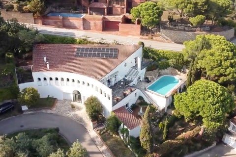 Dom w Platja D'aro, Girona, Hiszpania 6 sypialni, 421 mkw. nr 176954 – zdjęcie 2
