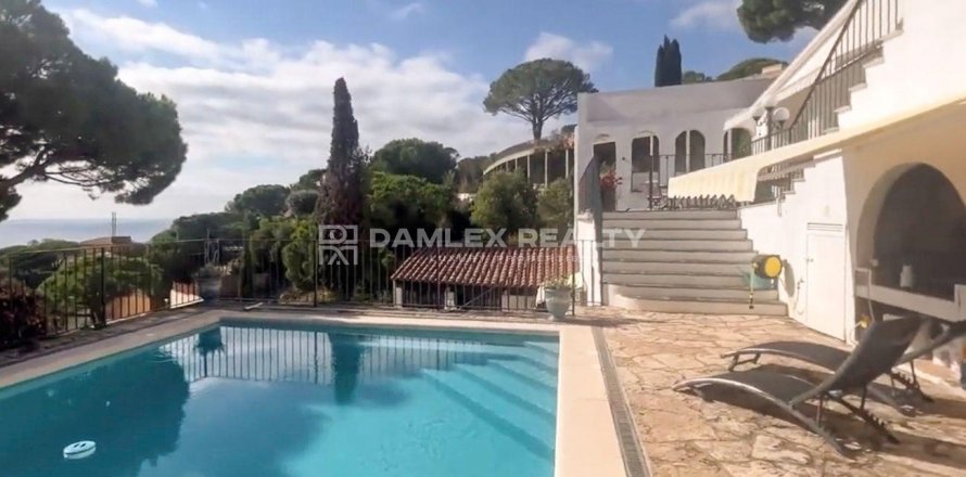 Dom w Platja D'aro, Girona, Hiszpania 6 sypialni, 421 mkw. nr 176954