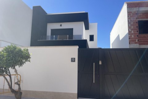Villa en venta en Almoradí, Alicante, España 3 dormitorios, 134 m2 No. 170603 - foto 2