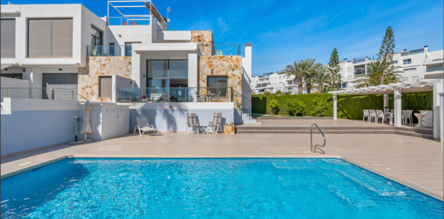 Kamienica w Punta Prima, Alicante, Hiszpania 3 sypialnie, 135 mkw. nr 145439