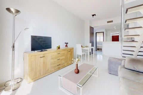 Huoneisto myytävänä Punta Prima, Alicante, Espanja, 2 makuuhuonetta, 75 m2 No. 145435 - kuva 13