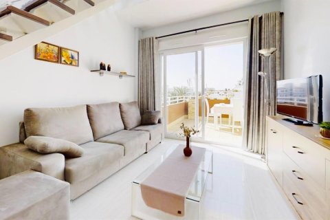 Huoneisto myytävänä Punta Prima, Alicante, Espanja, 2 makuuhuonetta, 75 m2 No. 145435 - kuva 19