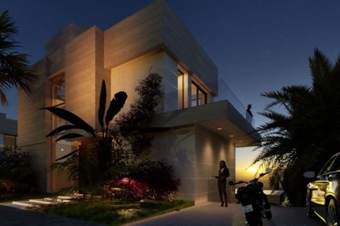 Villa en venta en Estepona, Málaga, España 4 dormitorios, 193.52 m2 No. 181476 - foto 2