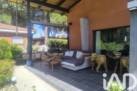 House à Medina del Campo, Valladolid, Espagne 4 chambres, 290 m2 No. 196637