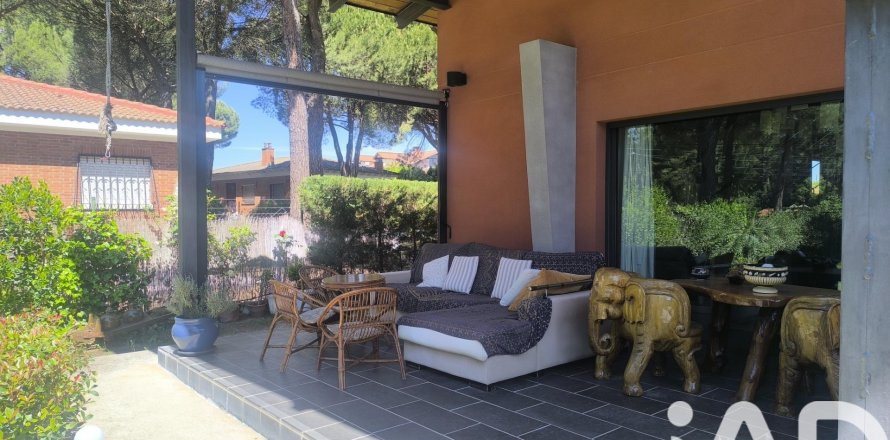 House in Medina del Campo, Valladolid, Spanien 4 Schlafzimmer, 290 m2 Nr. 196637