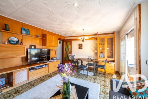 Dzīvoklis pārdošanā Blanes, Girona, Spānijā 3 istabas, 91 m2 Nr. 196634 - attēls 2